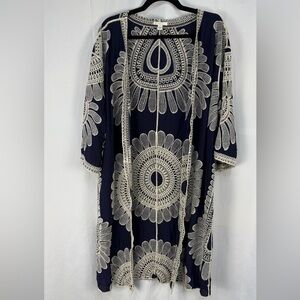 Elegant Navy and Cream Kimono size L
